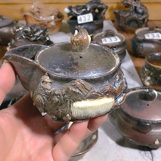 瓷片风景的宝瓶铁胎