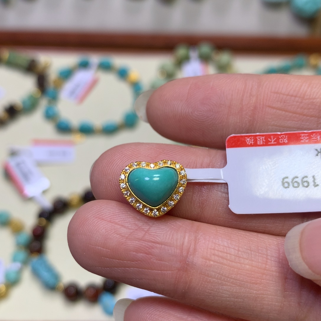 绿松石配饰18K金镶嵌