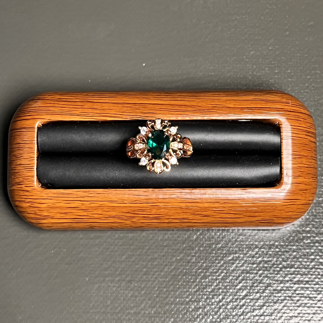 非金属珐琅戒指 高订轻奢设计感绿色戒指