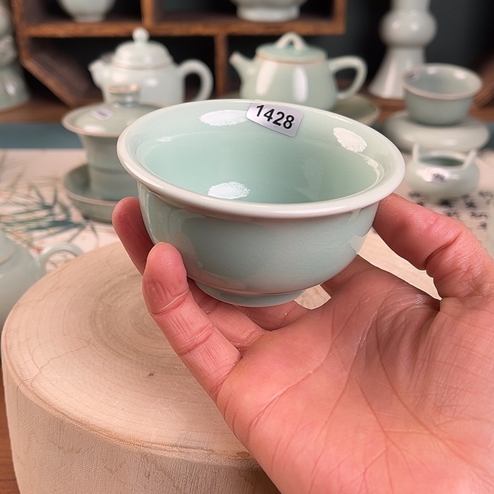 杯1428 微瑕青鸾汝瓷原矿