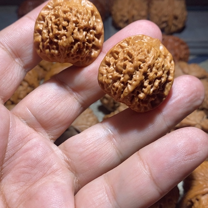 M***J吊坠文玩核桃核桃