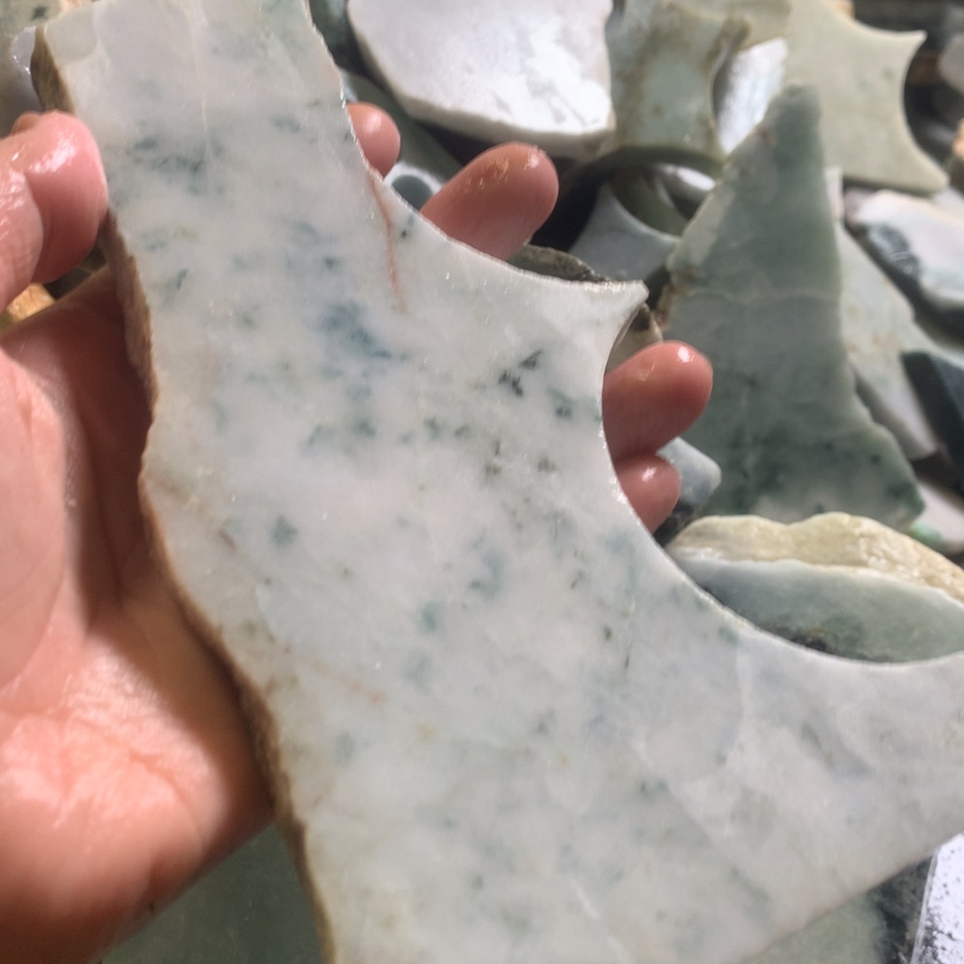 翡翠颈饰未镶嵌缅甸翡翠