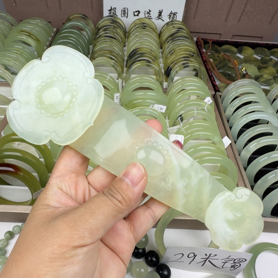 蛇纹石玉未镶嵌如意手把