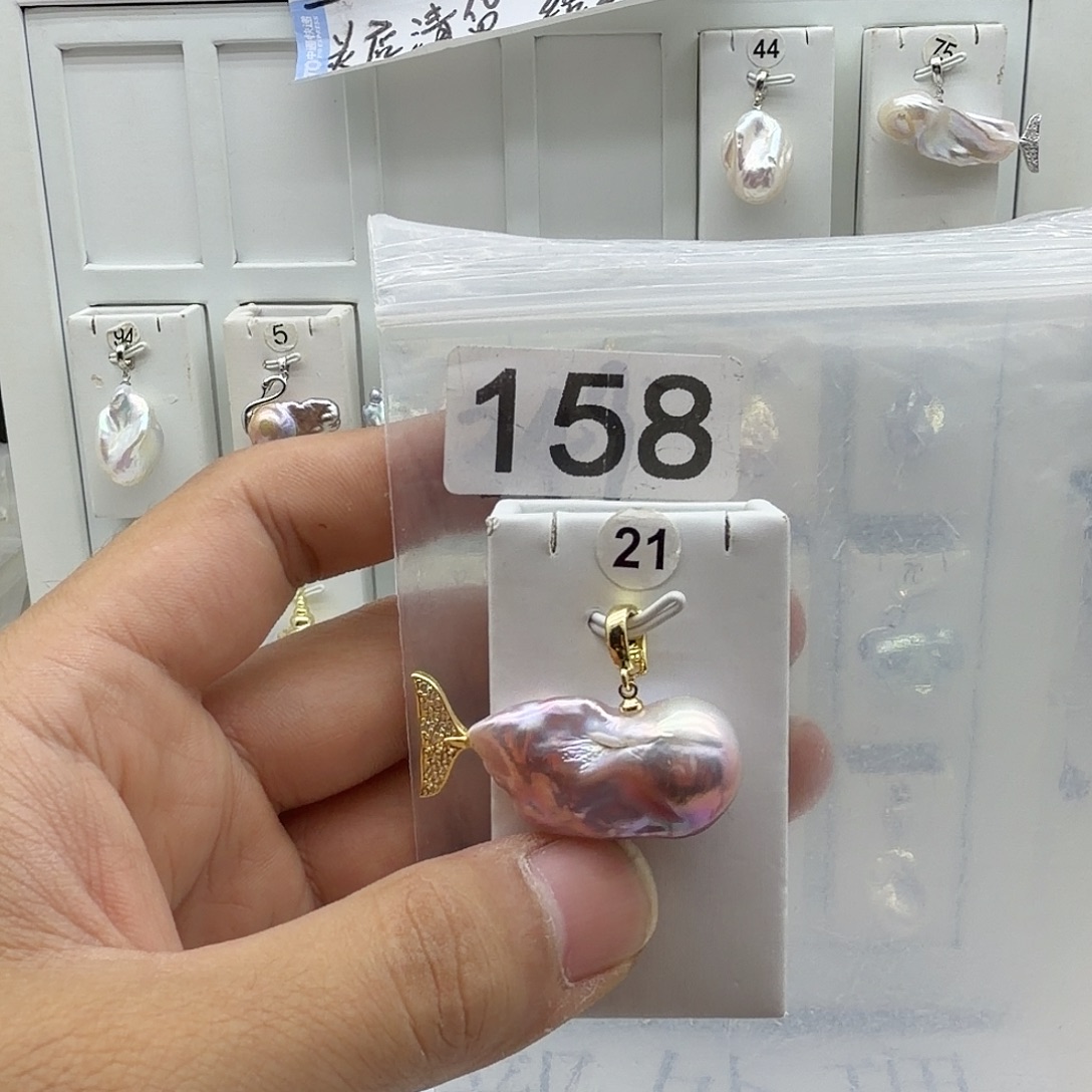 淡水珍珠颈饰合金