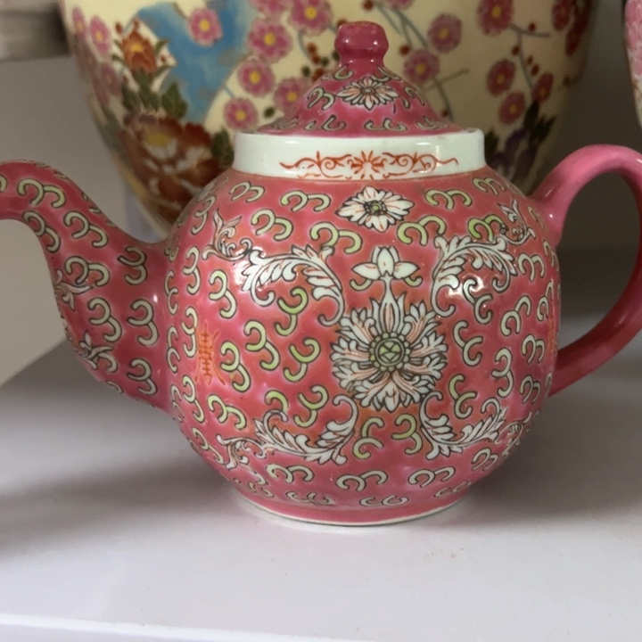 盖碗瓷器直播放漏中