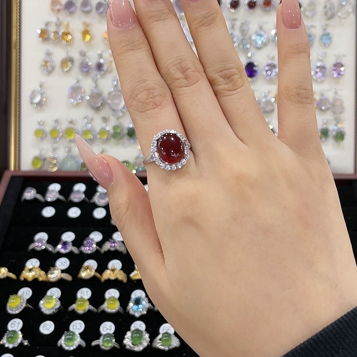 小***儿石榴石戒指银S925镶嵌