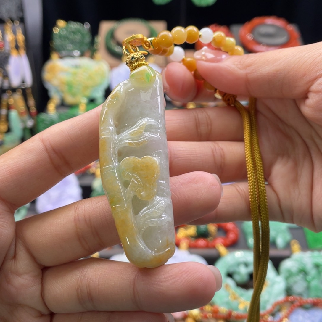 翡翠颈饰未镶嵌代编织