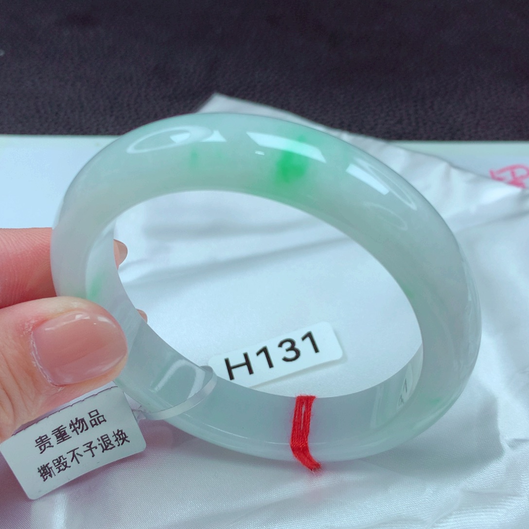 翡翠手镯未镶嵌手镯88