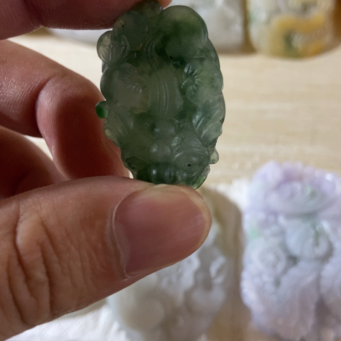 湾***湾定制翡翠未镶嵌翡翠