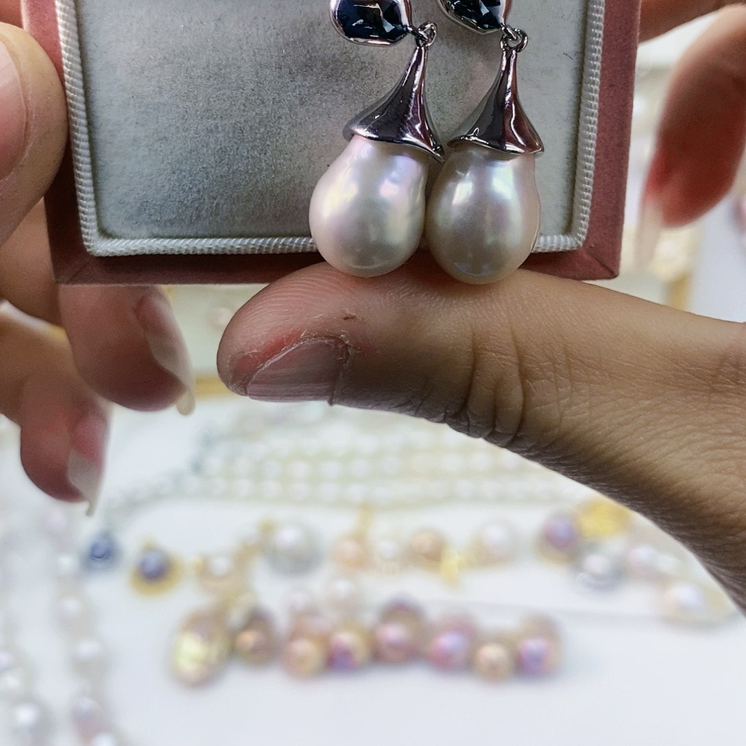 淡水珍珠耳饰未镶嵌