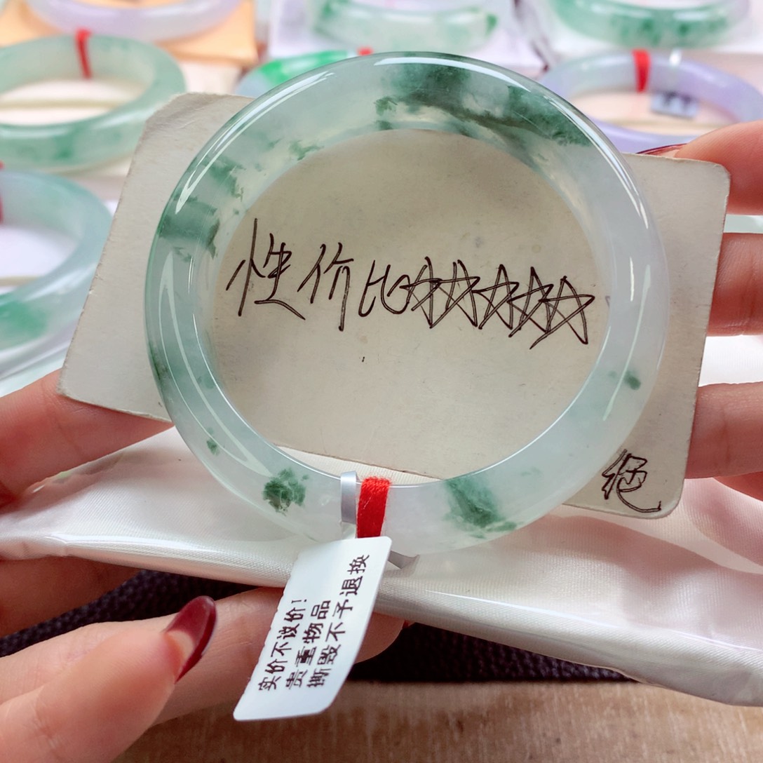 翡翠手镯未镶嵌57.2 小万战斗机 灵