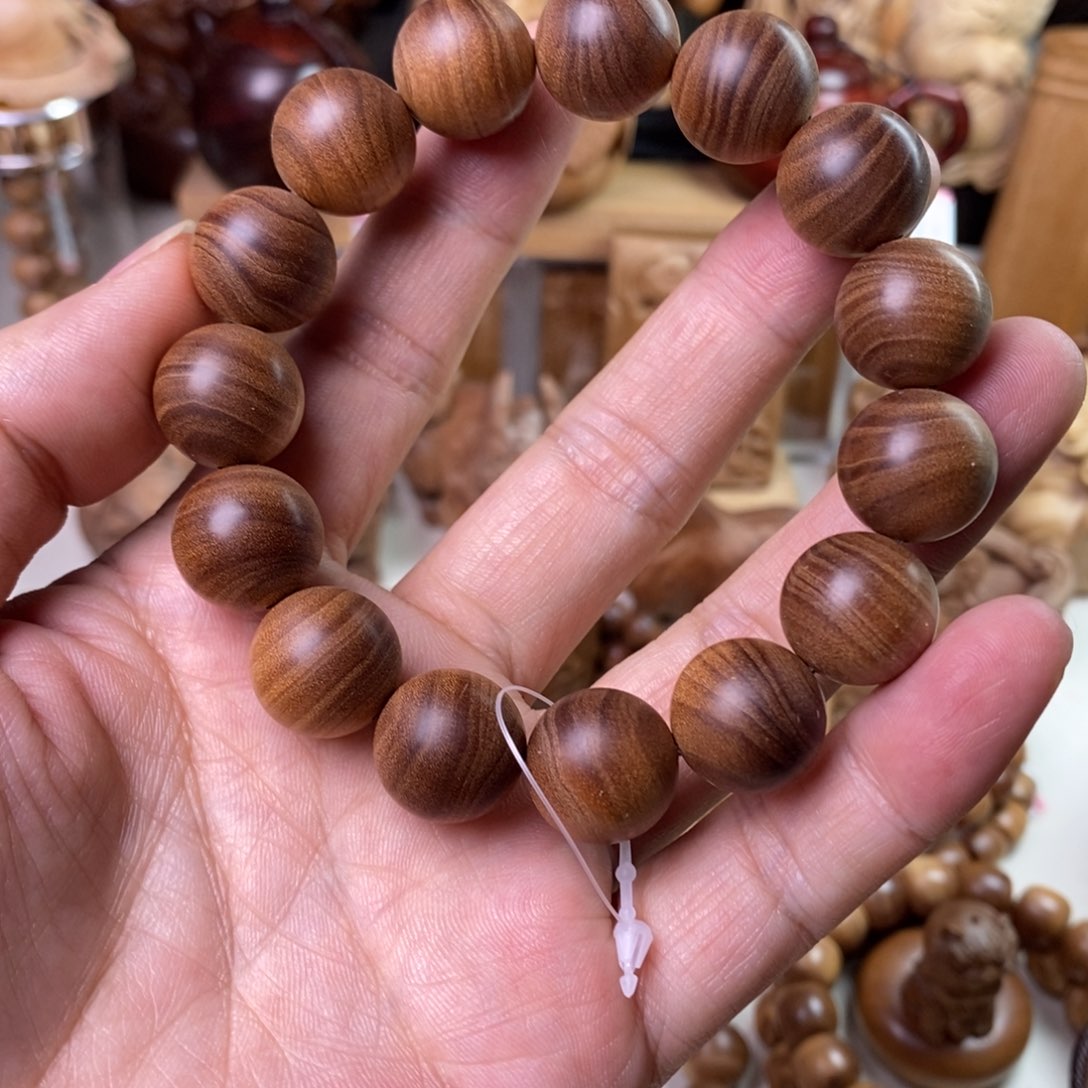 檀香木手串/手链老****。