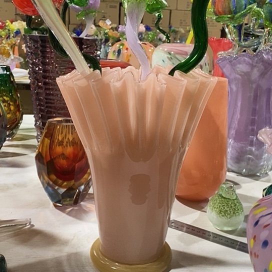 琉璃花瓶高28厘米口径18厘米