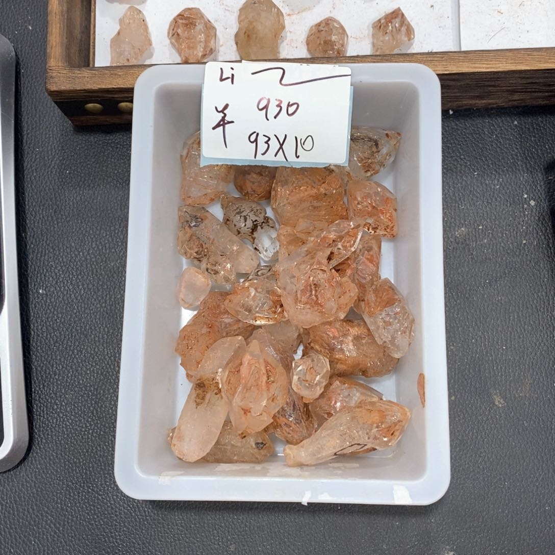 水晶水晶、水晶、水晶未镶嵌L****莹