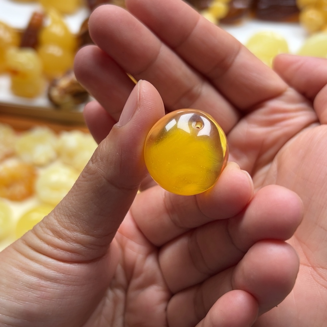 琥珀未镶嵌珠宝奇石