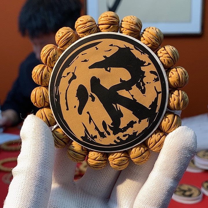 桃核手串A98 13.5  （尺寸误差0.5之间）