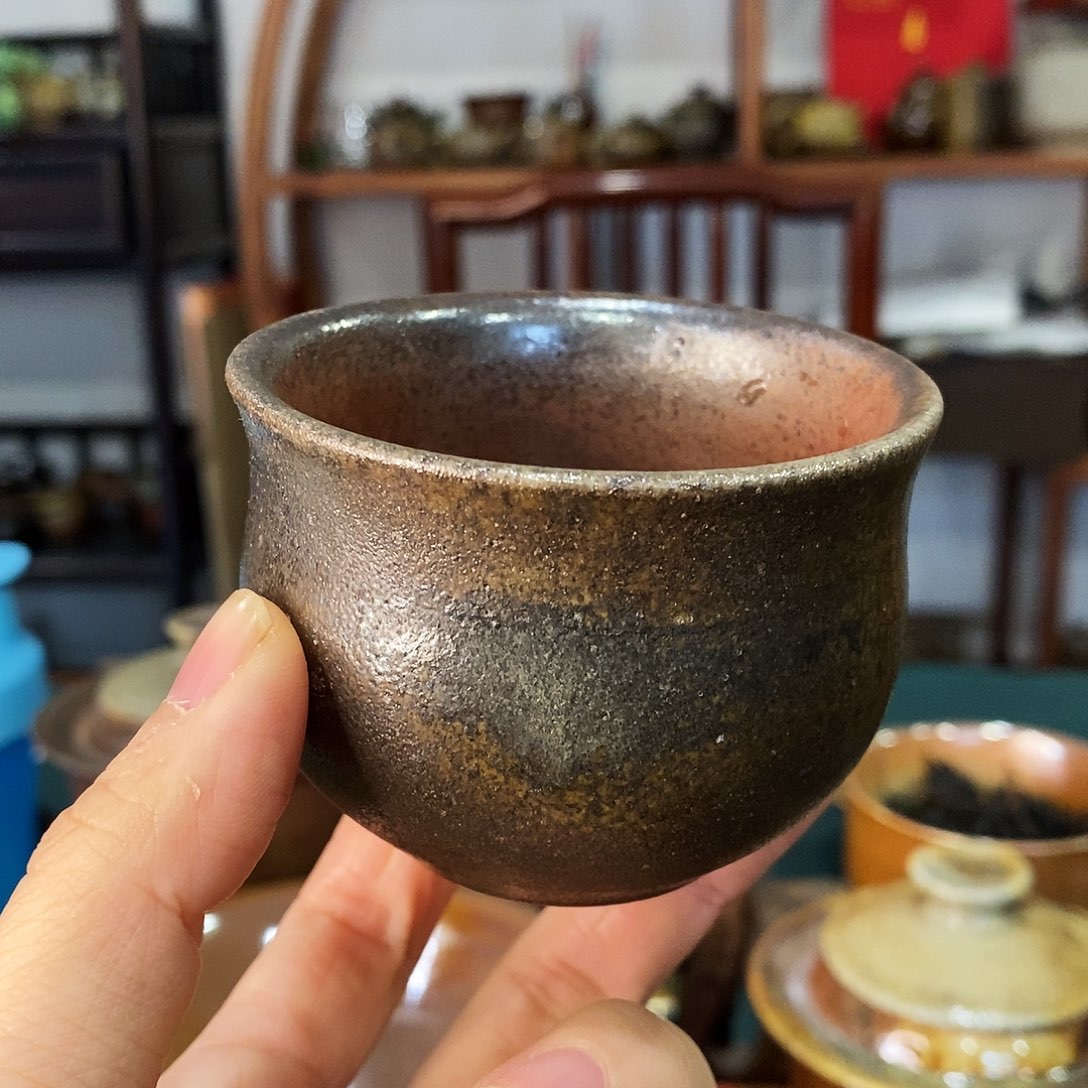 陶小黑杯120毫升、黑油拙