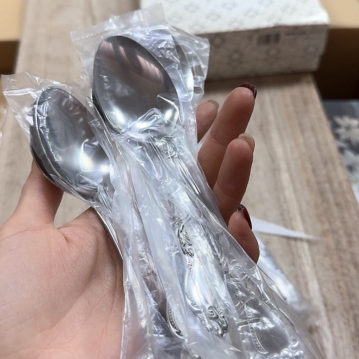 李*i噗哈哈哈哈哈哈哈哈哈哈我