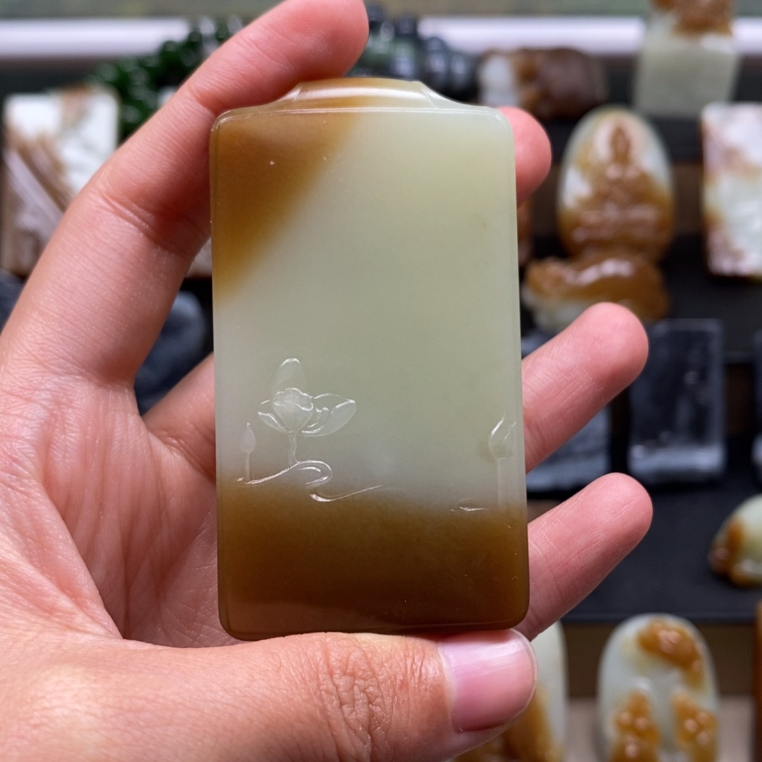 未镶嵌和田玉挂件阿****1