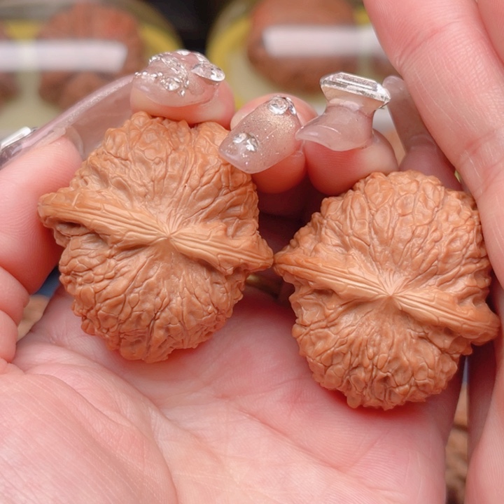 文玩核桃把件微修血麒麟