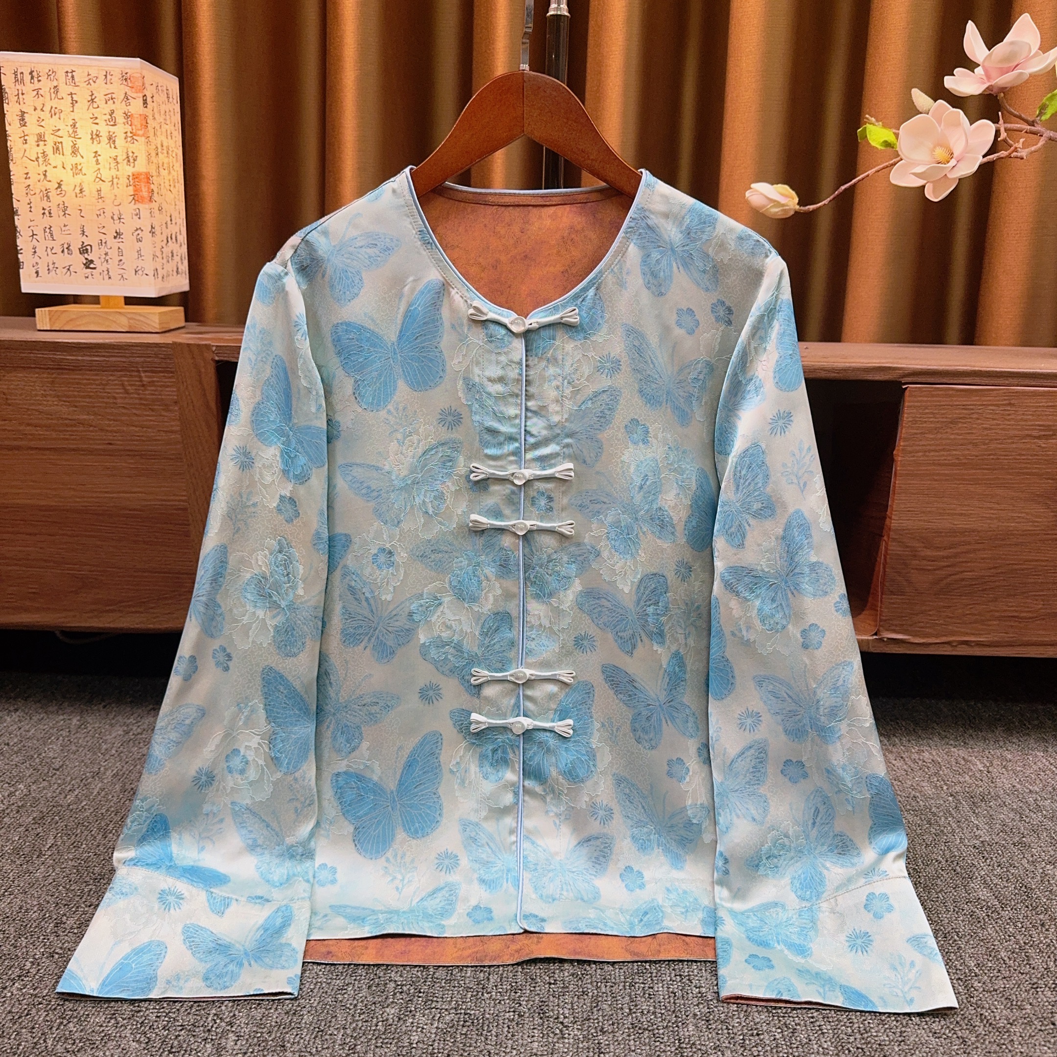 『千万春景』新中式国风时尚圆领外套2025新款高级感盘扣提花外套