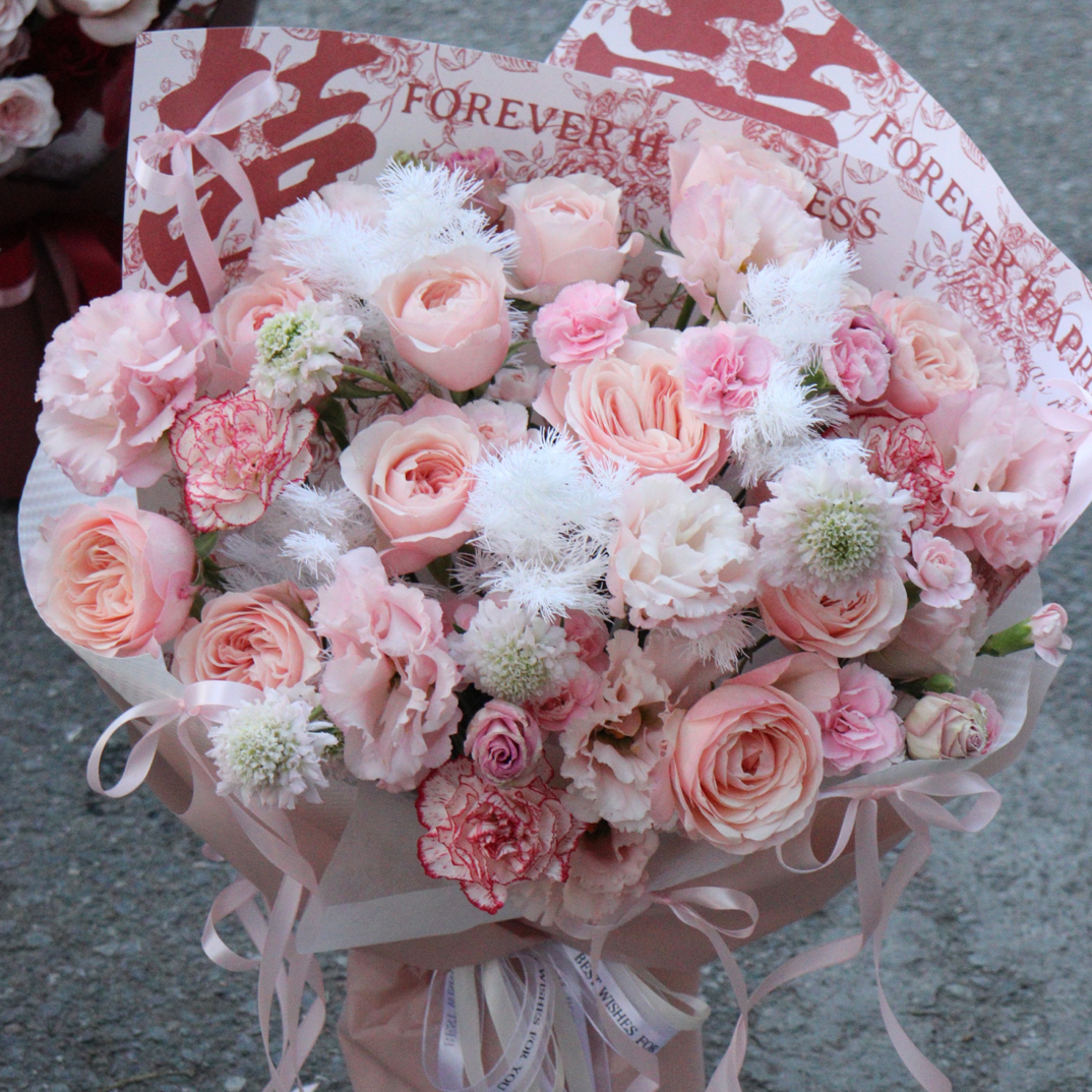 同城配送鲜花花束适合产后妈妈生日等多种场合