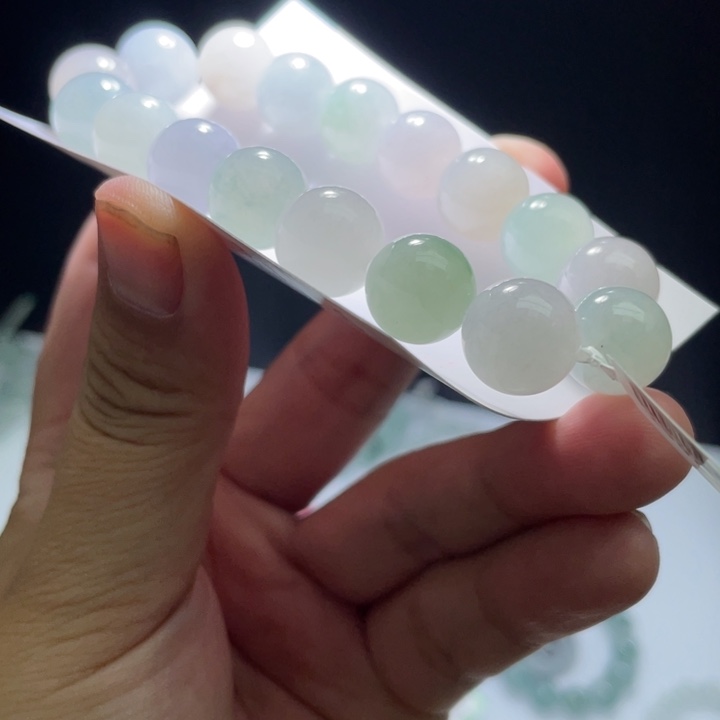 未镶嵌定制翡翠翡翠卡12左右