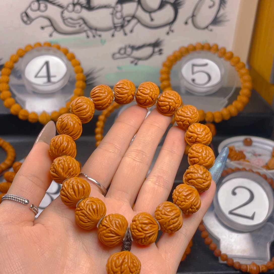 桃核吊坠1.666666666666