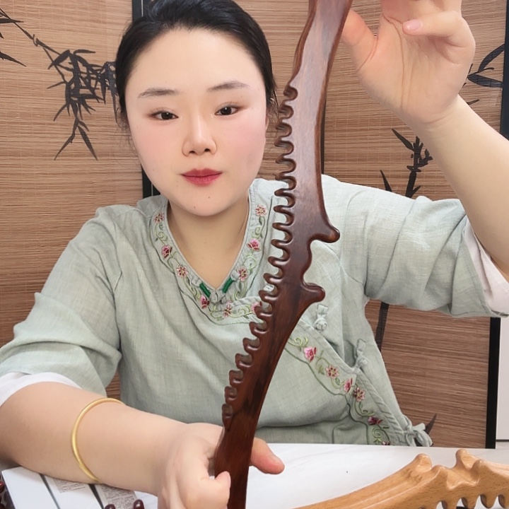 红贵宝40厘米3排豆红贵宝微瑕