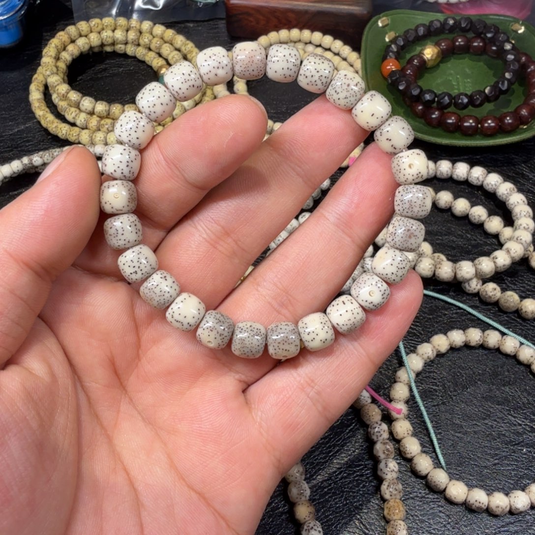 土***粉星月菩提手串98老型单圈