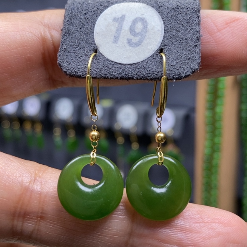 【闪购商品】和田玉耳饰18K金镶嵌13.8x3.8mm平安公主扣耳饰