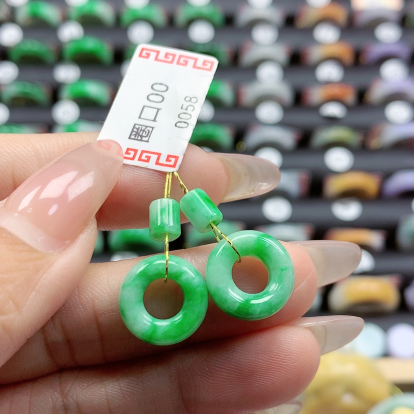 【闪购商品】翡翠戒指未镶嵌?****?甜甜圈