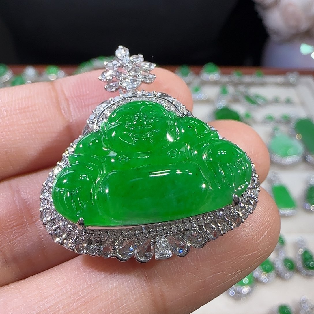 翡翠吊坠(不含链)18K金镶嵌