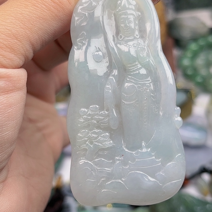 翡翠未镶嵌颈饰挂件