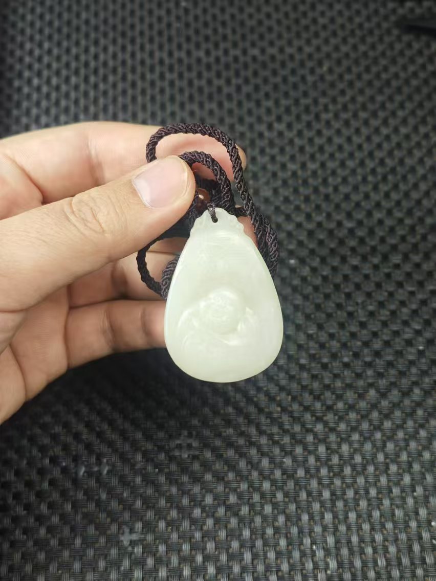 天然和田玉老料精雕佛公吊坠油润细糯1.22清货1