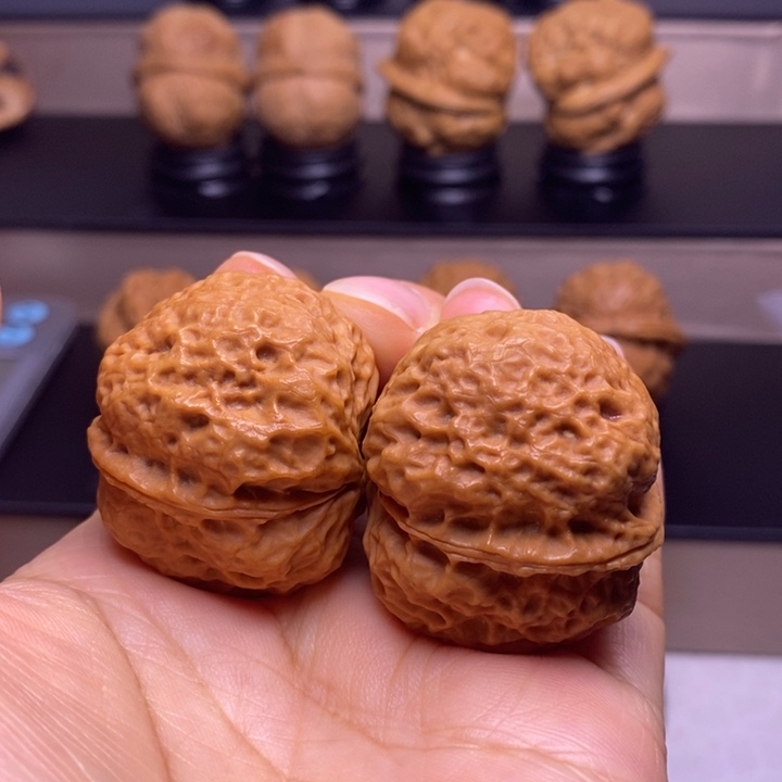 文玩核桃把件虎头蛙66