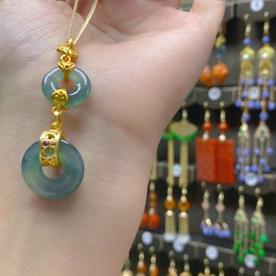 翡翠合金耳饰翡翠