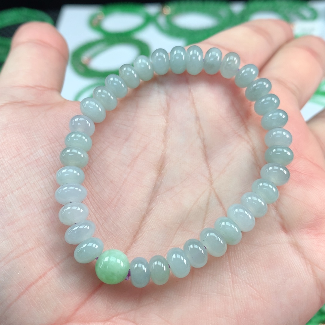 翡翠手链未镶嵌翡翠