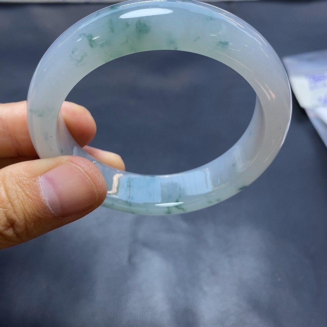 翡翠未镶嵌手镯手镯