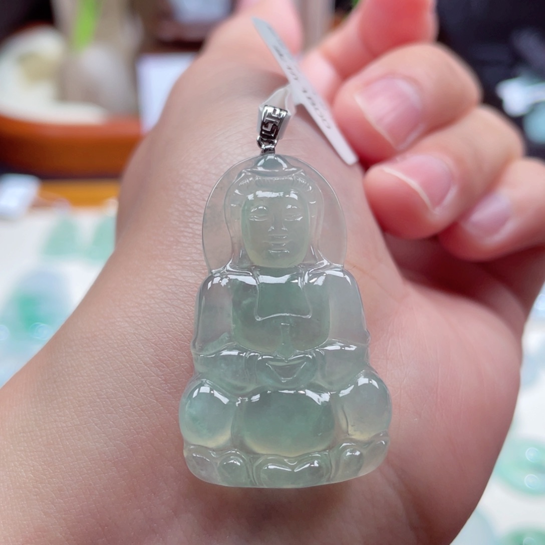 翡翠颈饰18K金镶嵌观音