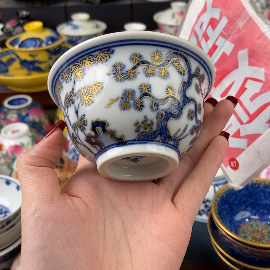 陶瓷艺术家的作品是一种非常高兴