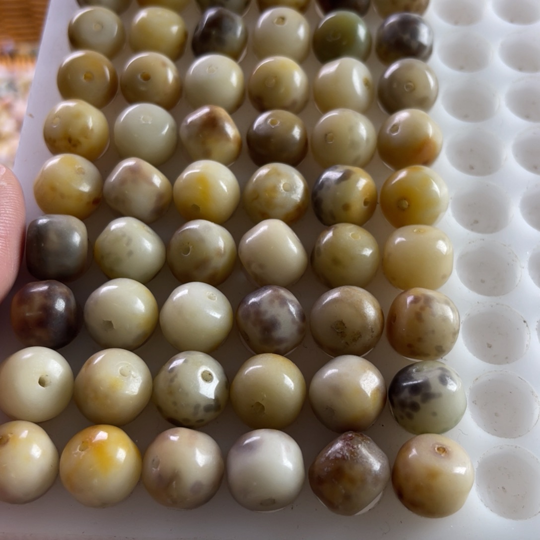 白玉菩提吊坠12-11紫罗兰汉堡60颗