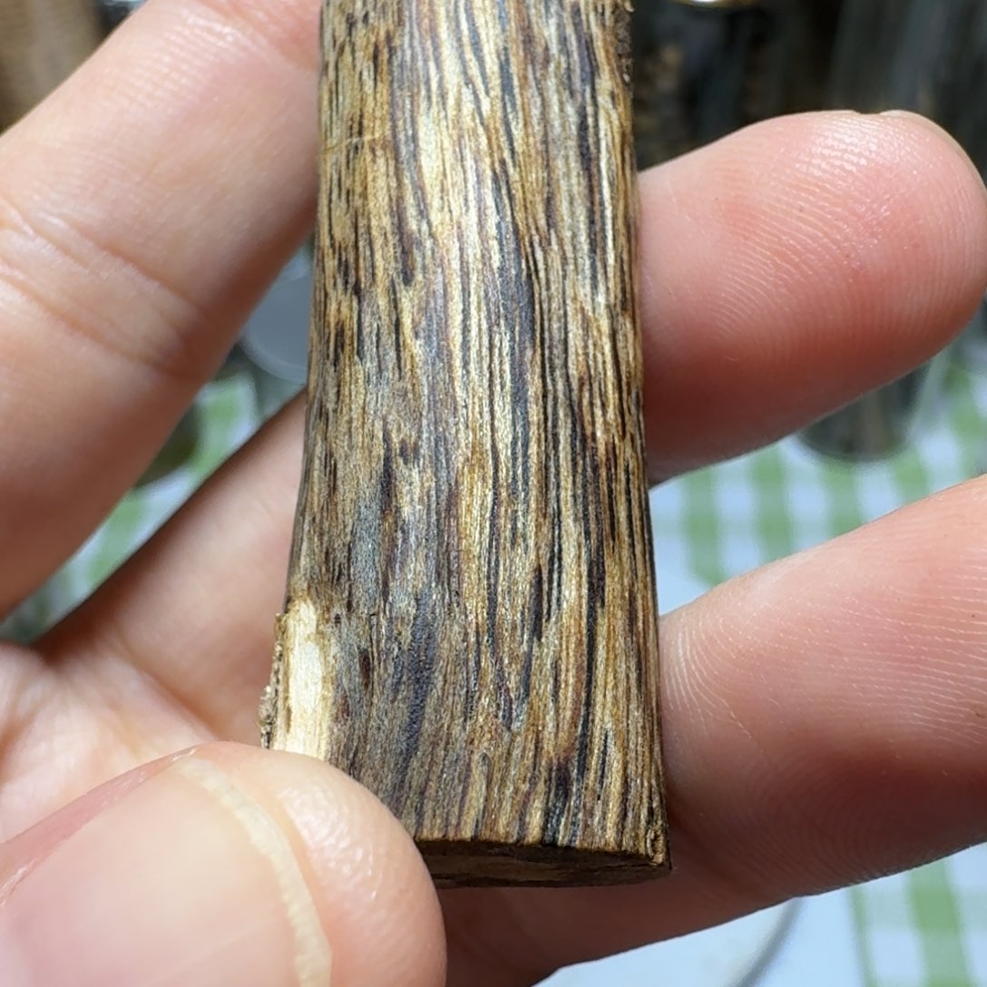 木圈**奇楠汝湖圆形吊坠6.9g