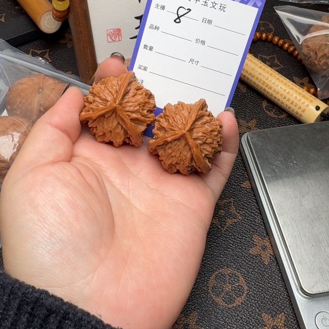 把件文玩核桃37三棱8