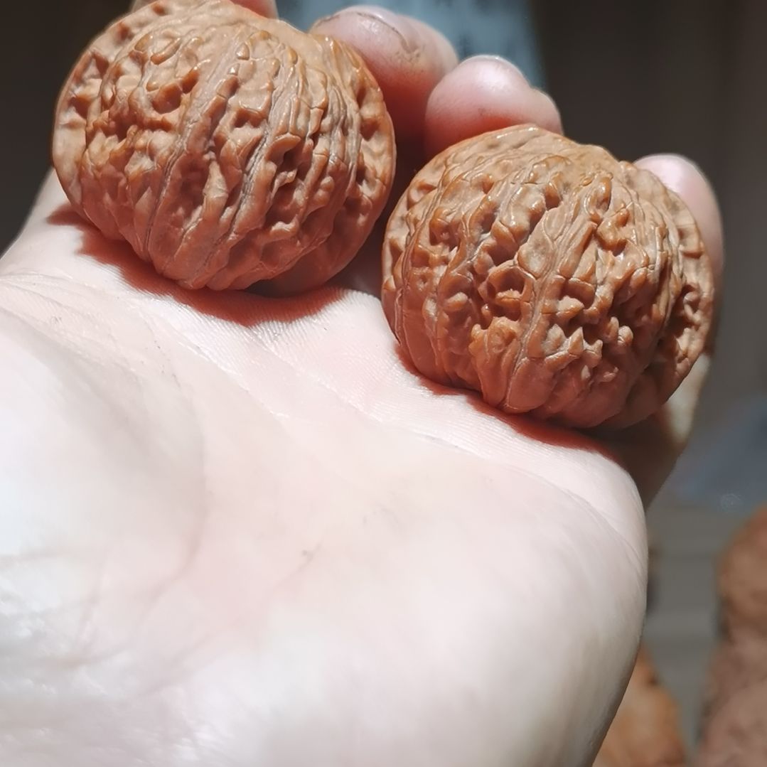 酷***桃磨盘核桃   文玩核桃