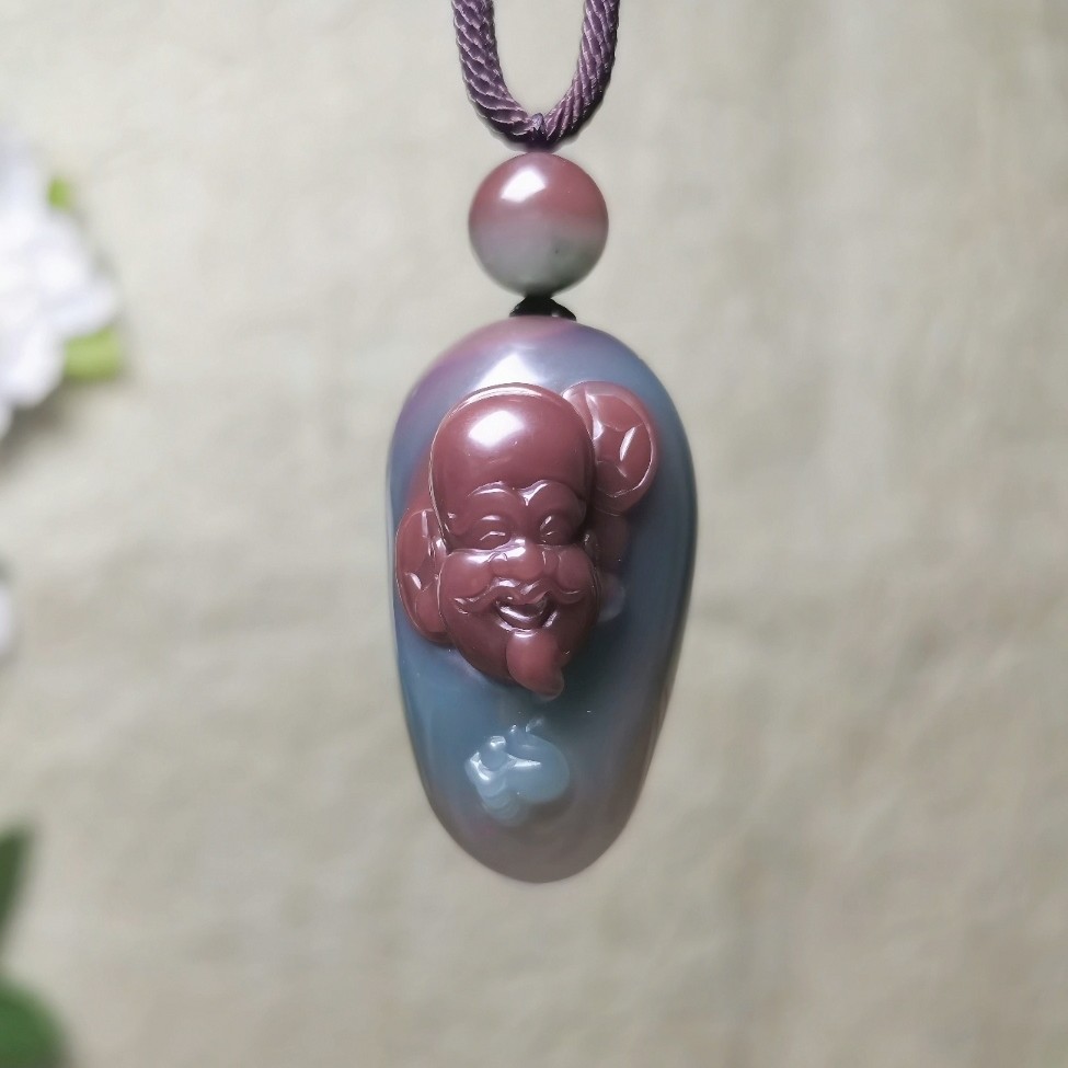 遇财神.财源滚滚纯天然秦紫玉紫绿玛瑙俏色精品挂件.纯手工精雕