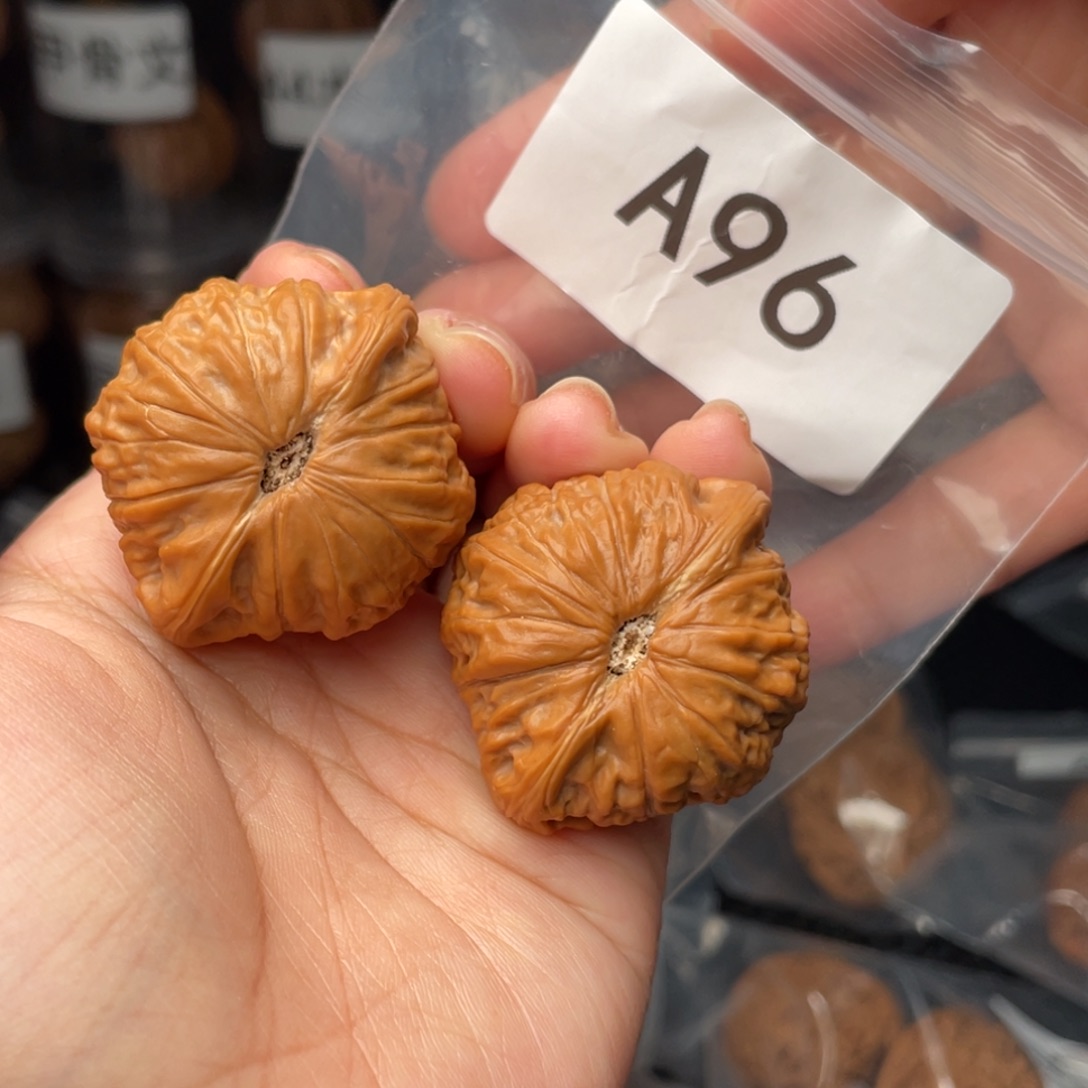 文玩核桃把件小*38铁锤