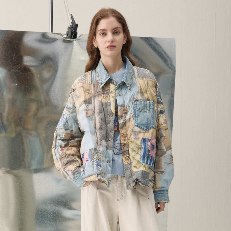 谜底两面穿羽绒服2026年春季新品艺术印花翻领拼牛仔女261MY0010