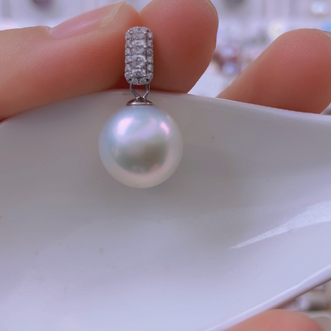淡水珍珠吊坠(赠链)银S925镶嵌