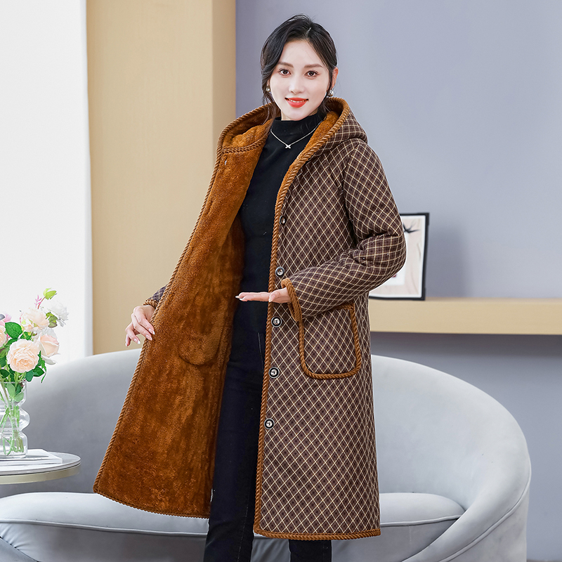 【艾依仙缘】冬季时尚连帽妈妈装长款加绒加厚棉衣外套时尚洋气保暖